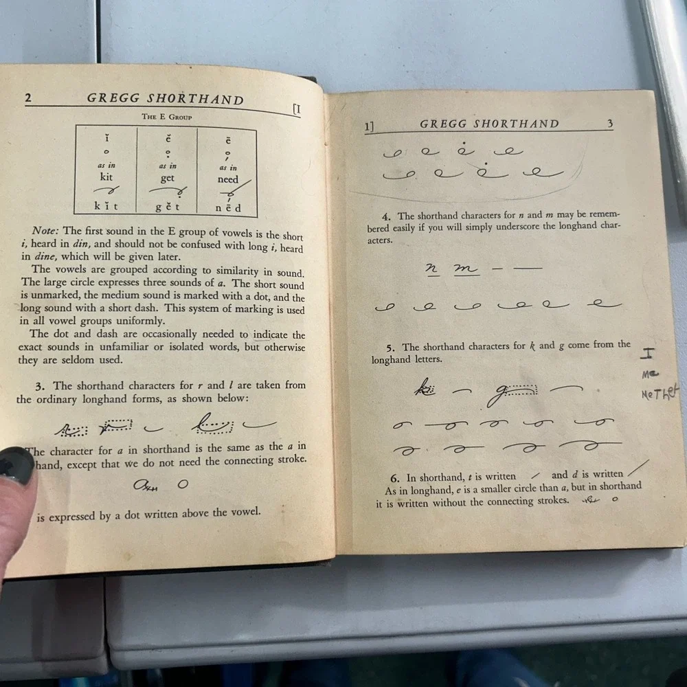 Gregg Shorthand‎ Functional Method Part One 1948 Edition Louis Leslie